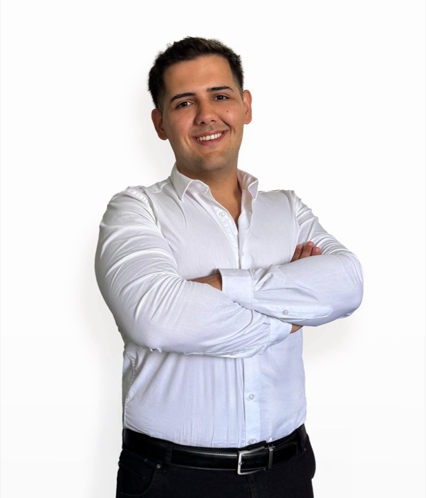 Joaquín S. Vega, broker náutico